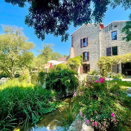 Bed and Breakfast Le Moulin Du Guy, Proche Du Puy Dufou Chanverrie Zewnętrze zdjęcie