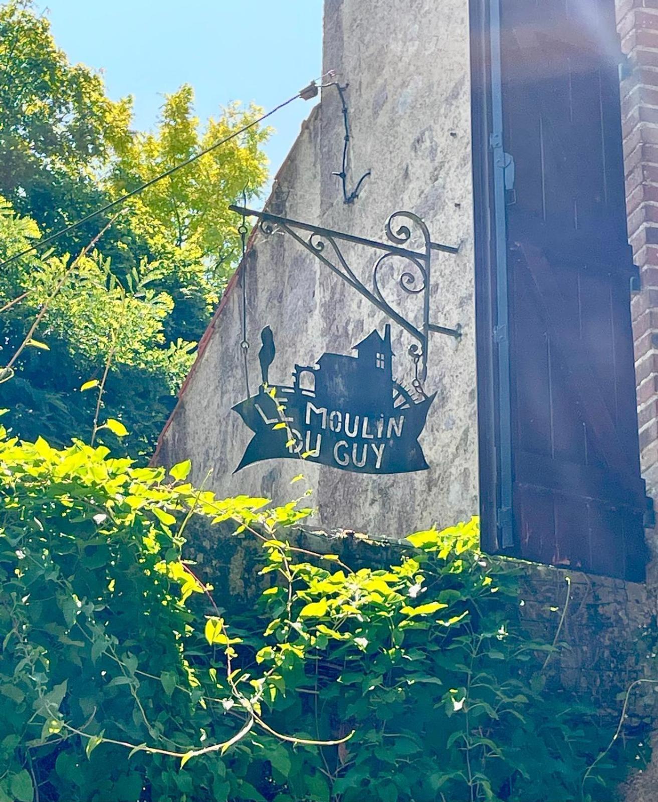 Bed and Breakfast Le Moulin Du Guy, Proche Du Puy Dufou Chanverrie Zewnętrze zdjęcie