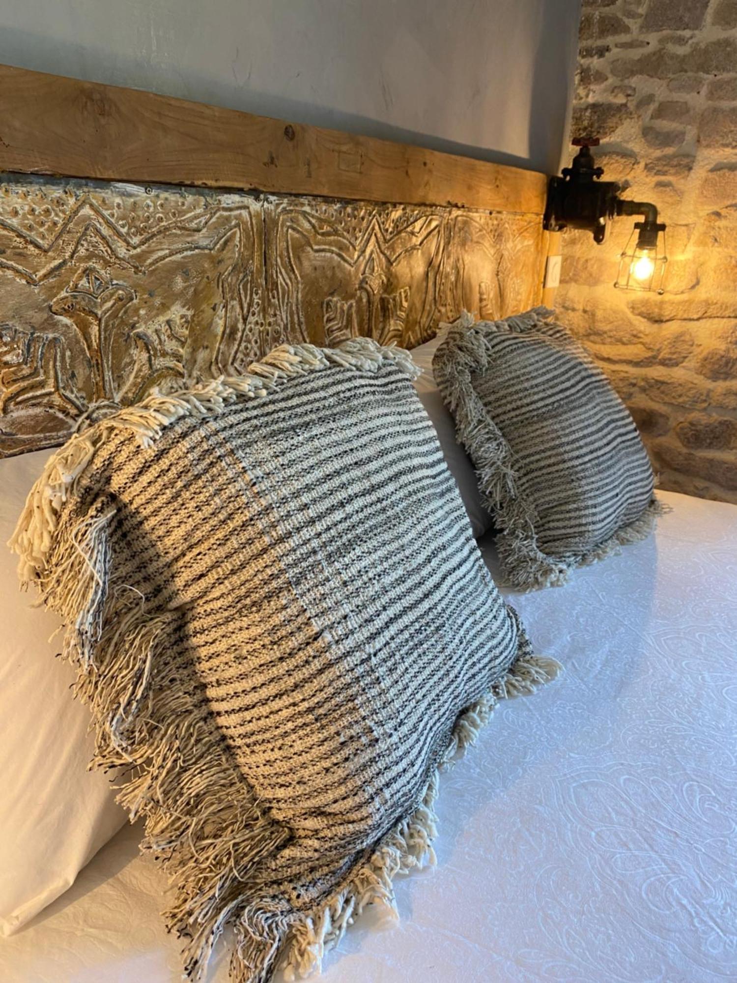 Bed and Breakfast Le Moulin Du Guy, Proche Du Puy Dufou Chanverrie Zewnętrze zdjęcie