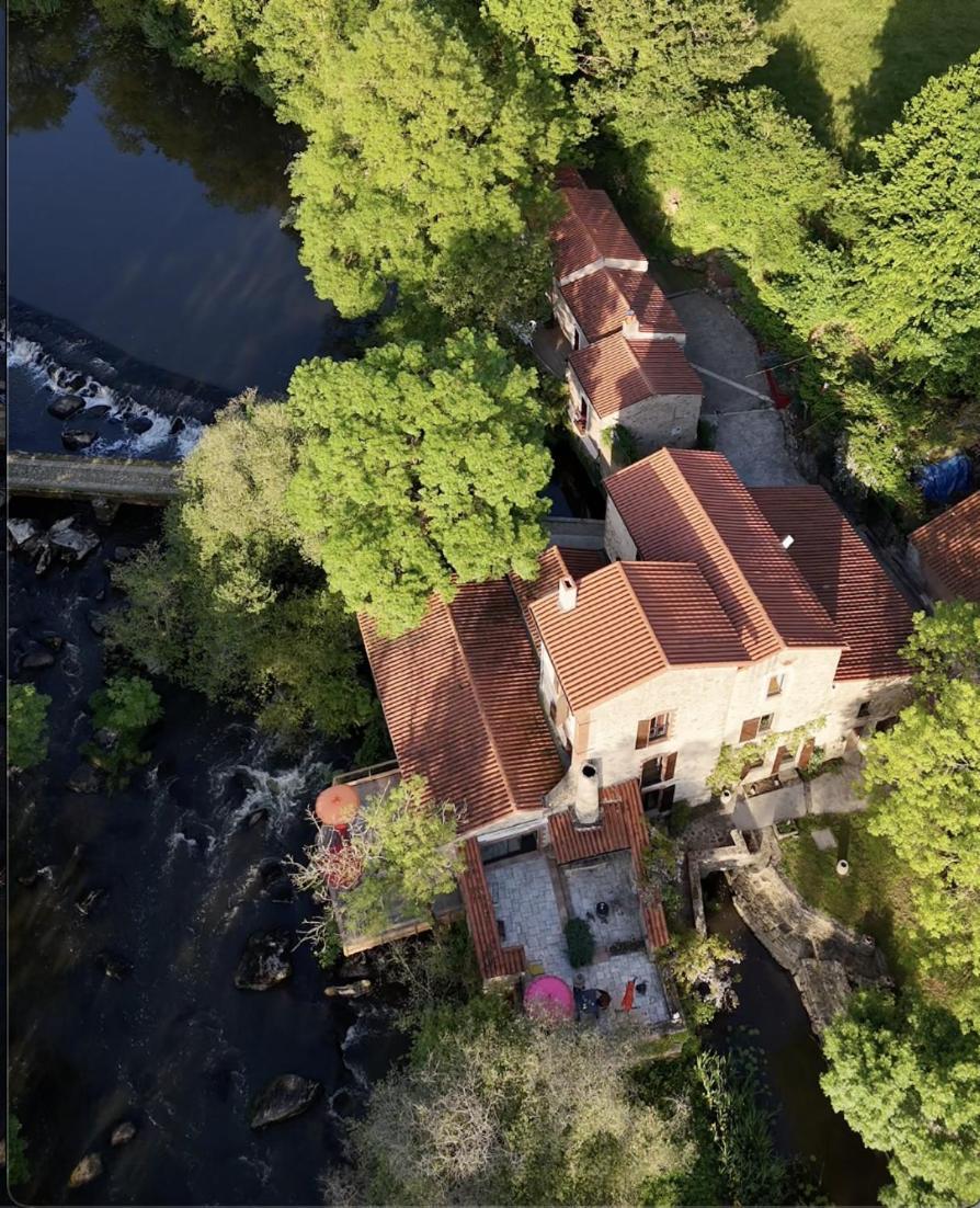 Bed and Breakfast Le Moulin Du Guy, Proche Du Puy Dufou Chanverrie Zewnętrze zdjęcie